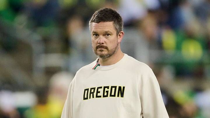 Oct 17, 2026; Eugene, Oregon, USA; Oregon Ducks head coach Dan Lanning watches his team warm up before a game against the Nebraska Cornhuskers at Autzen Stadium. Mandatory Credit: Troy Wayrynen-Imagn Images Oct 17, 2026; Eugene, Oregon, USA; Oregon Ducks head coach Dan Lanning watches his team warm up before a game against the Nebraska Cornhuskers at Autzen Stadium. Mandatory Credit: Troy Wayrynen-Imagn Images