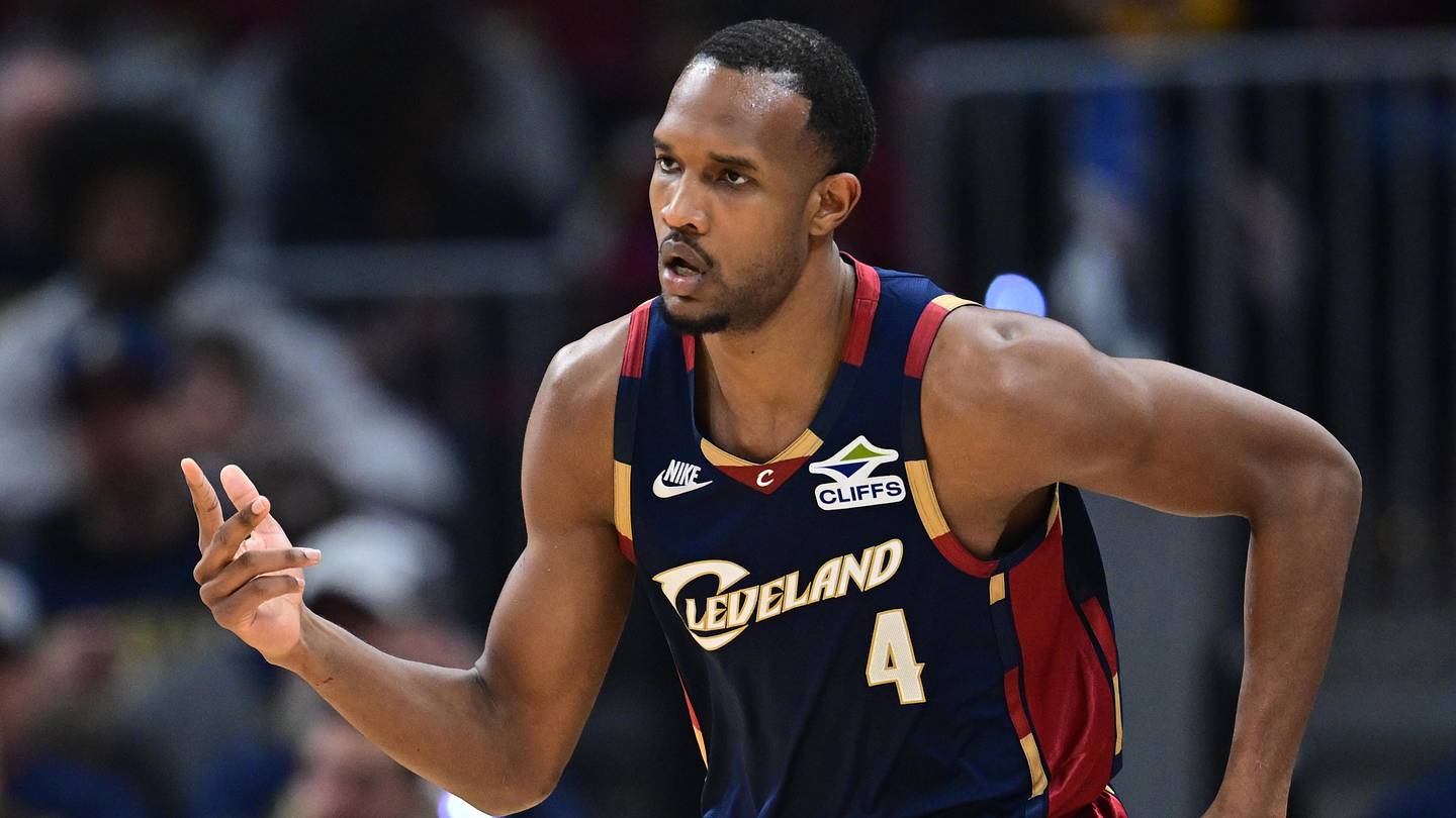 Where to Watch the Cleveland Cavaliers at Toronto Raptors Game 3