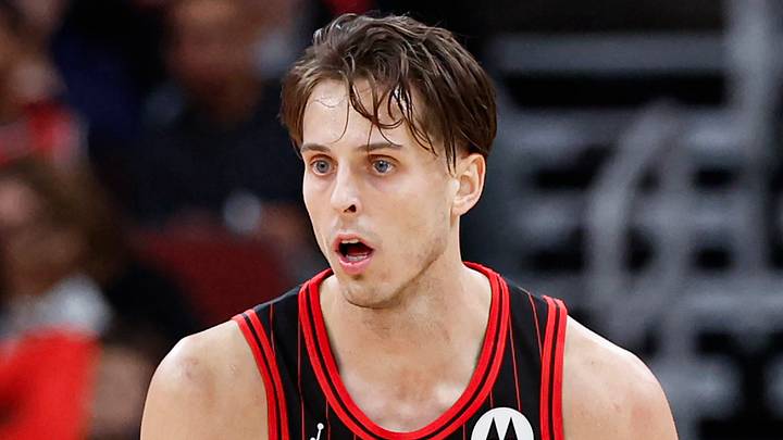 Dec 7, 2025; Chicago, Illinois, USA; Chicago Bulls forward Zach Collins (12) looks to pass the ball against the Golden State Warriors during the second half at United Center. Mandatory Credit: Kamil Krzaczynski-Imagn Images Dec 7, 2025; Chicago, Illinois, USA; Chicago Bulls forward Zach Collins (12) looks to pass the ball against the Golden State Warriors during the second half at United Center. Mandatory Credit: Kamil Krzaczynski-Imagn Images