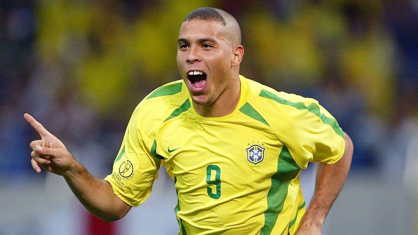The Greatest Soccer No. 9s of All Time—Ranked