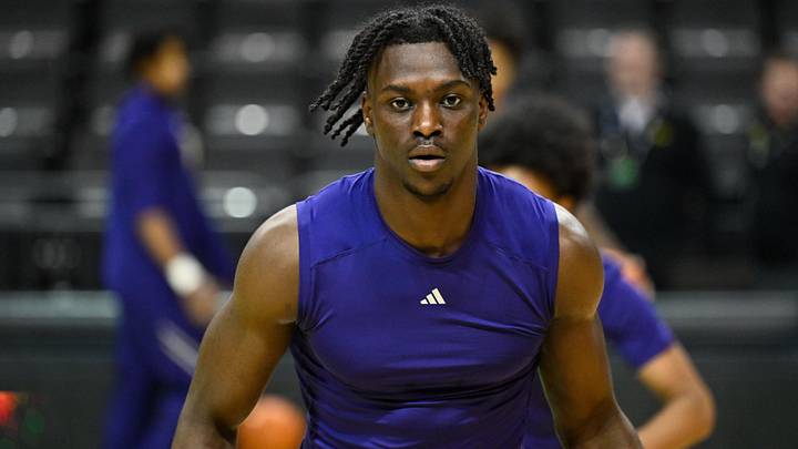 Mar 7, 2026; Eugene, Oregon, USA; Washington Huskies guard Zoom Diallo (5) warms up before the game against the Oregon Ducks at Matthew Knight Arena. Mandatory Credit: Craig Strobeck-Imagn Images
