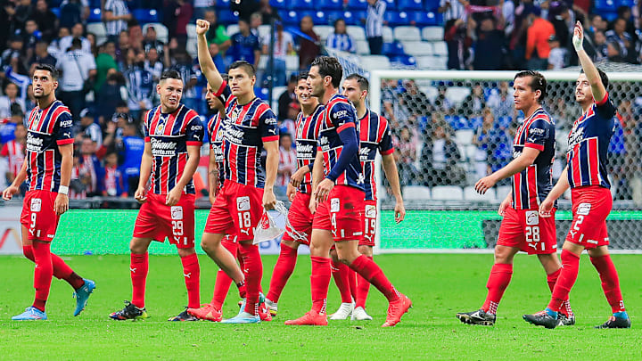 Chivas arrancó con victoria el Clausura 2023, de la Liga MX, al vencer a Rayados por la mínima de Alexis Vega.