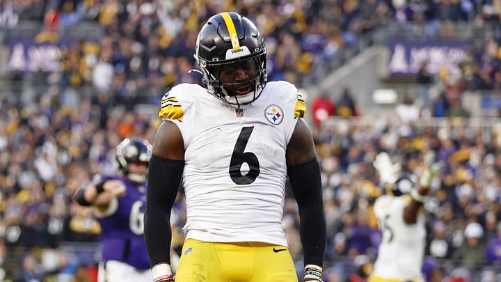 Dec 7, 2025; Baltimore, Maryland, USA; Pittsburgh Steelers linebacker Patrick Queen (6) reacts after a defensive stop against the Baltimore Ravens during the second half at M&T Bank Stadium. Mandatory Credit: Peter Casey-Imagn Images Dec 7, 2025; Baltimore, Maryland, USA; Pittsburgh Steelers linebacker Patrick Queen (6) reacts after a defensive stop against the Baltimore Ravens during the second half at M&T Bank Stadium. Mandatory Credit: Peter Casey-Imagn Images