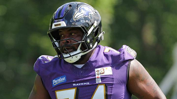 Baltimore Ravens guard John Simpson