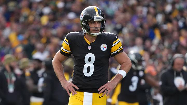 Sep 28, 2025; Dublin, Ireland;xPittsburgh Steelers quarterback Aaron Rodgers (8) reacts in the second half against the Minnesota Vikings during an NFL International Series game at Croke Park. Mandatory Credit: Kirby Lee-Imagn Images