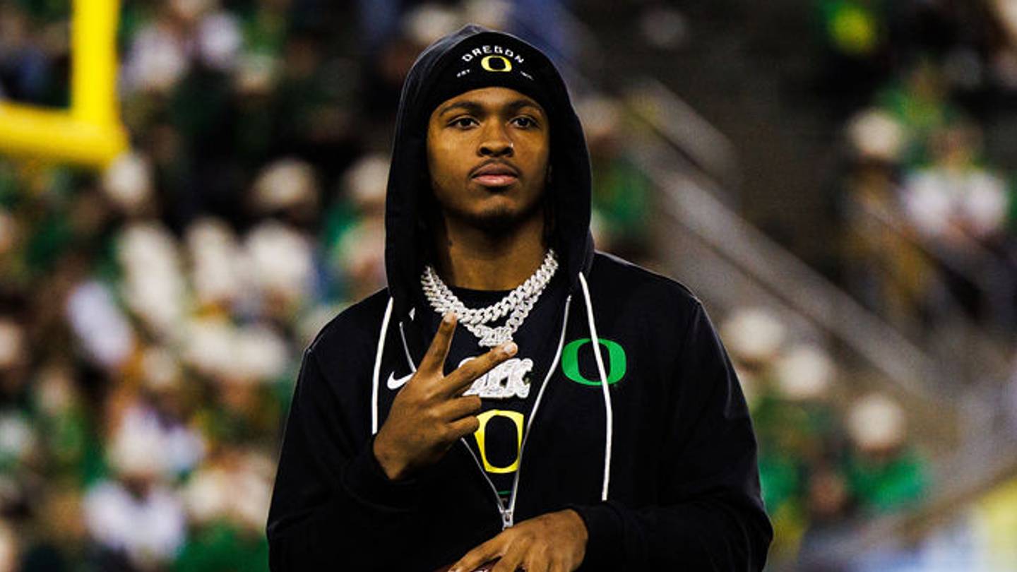 Dakorien Moore's NIL Partnership Hints At Oregon Ducks Star Power