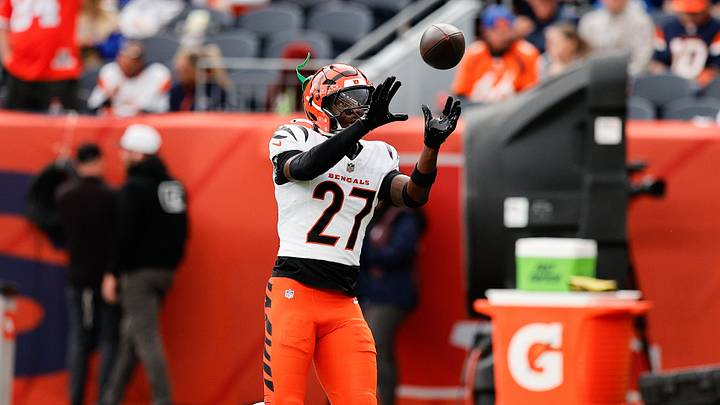Sep 29, 2025; Denver, Colorado, USA; Cincinnati Bengals safety Jordan Battle (27) warms up before the game against the Denver Broncos at Empower Field at Mile High. Mandatory Credit: Isaiah J. Downing-Imagn Images