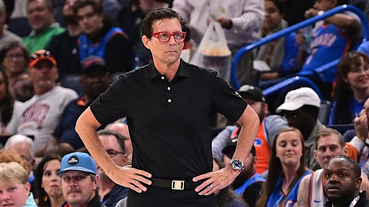 Atlanta Hawks head coach Quin Snyder looks on versus the Oklahoma City Thunder