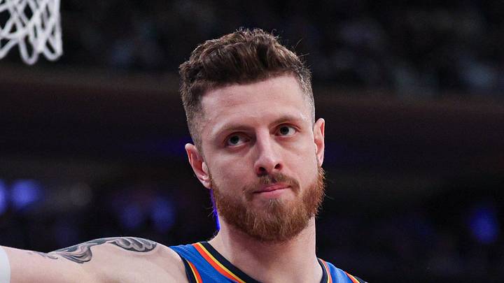 Mar 4, 2026; New York, New York, USA; Oklahoma City Thunder center Isaiah Hartenstein (55) reacts after a call in front of New York Knicks center Karl-Anthony Towns (32) during the first half at Madison Square Garden. Mandatory Credit: Vincent Carchietta-Imagn Images Mar 4, 2026; New York, New York, USA; Oklahoma City Thunder center Isaiah Hartenstein (55) reacts after a call in front of New York Knicks center Karl-Anthony Towns (32) during the first half at Madison Square Garden. Mandatory Credit: Vincent Carchietta-Imagn Images