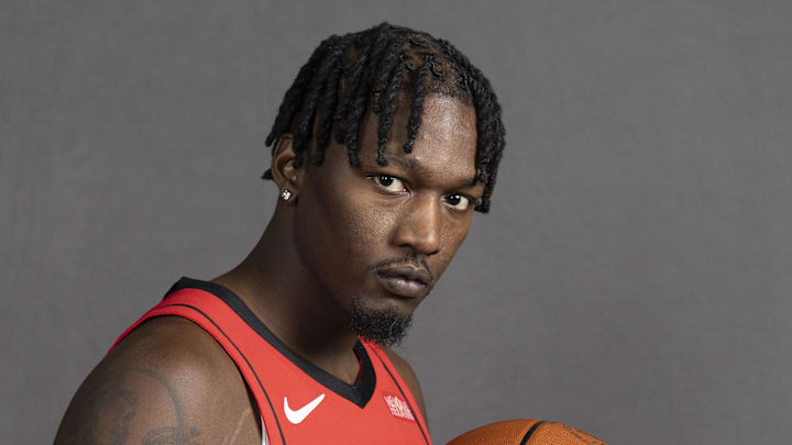 Sep 29, 2025; Houston, TX, USA; Houston Rockets forward Dorian Finney-Smith (2) poses for a picture during Houston Rockets media day at Toyota Center. Mandatory Credit: Troy Taormina-Imagn Images Sep 29, 2025; Houston, TX, USA; Houston Rockets forward Dorian Finney-Smith (2) poses for a picture during Houston Rockets media day at Toyota Center. Mandatory Credit: Troy Taormina-Imagn Images