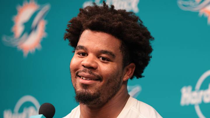 Miami Dolphins linebacker Chop Robinson