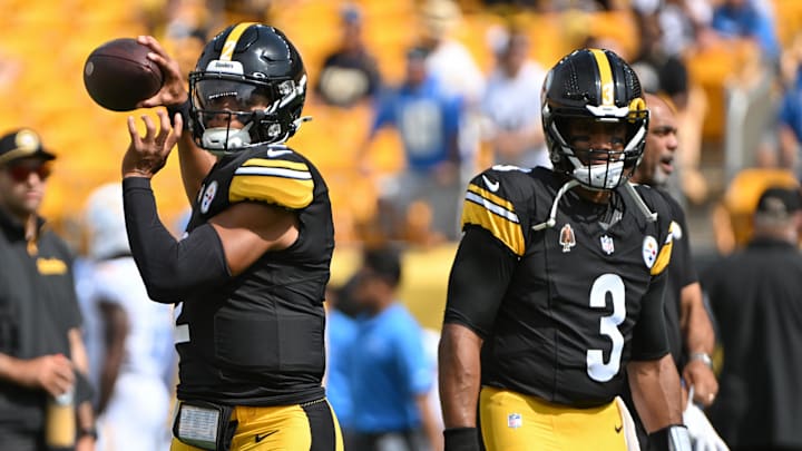 Pittsburgh Steelers quarterbacks Justin Fields and Russell Wilson warm up before a game.