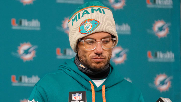 Miami Dolphins head coach Mike McDaniel