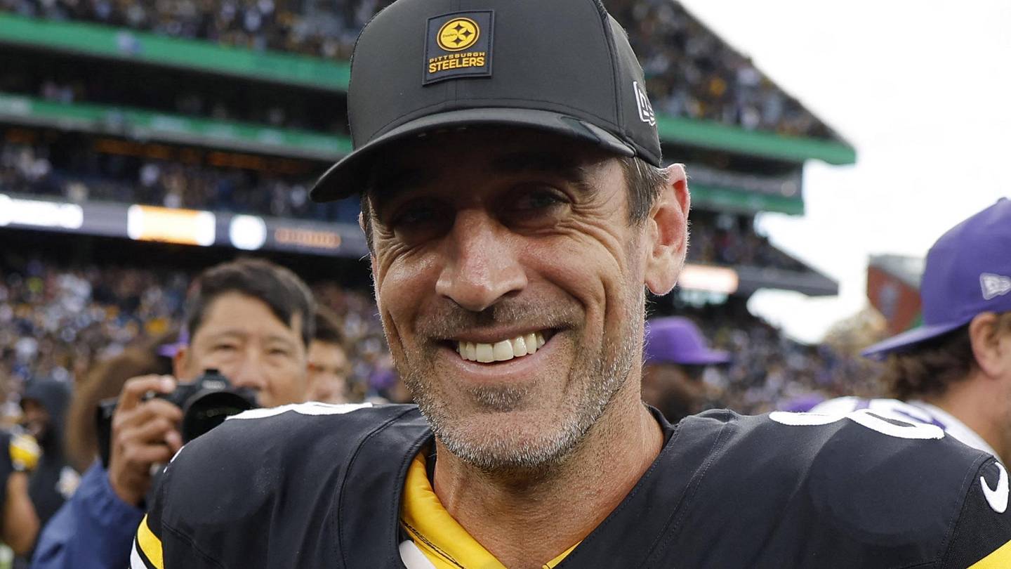 NFL insider reveals hidden reason behind Aaron Rodgers waiting so long
