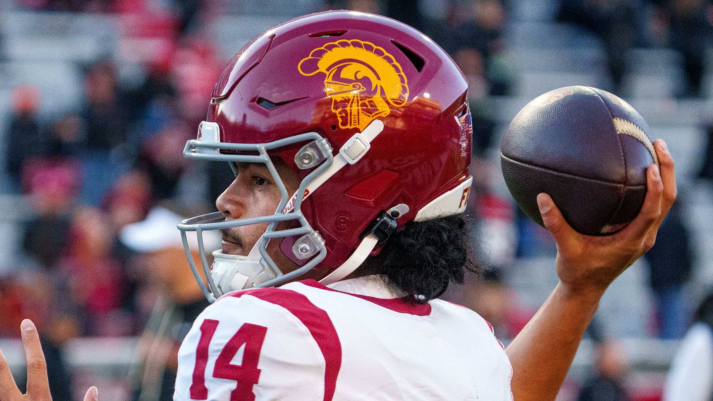 USC’s Rivals Outshine Jayden Maiava at Manning Passing Academy