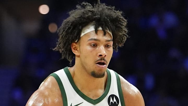 Milwaukee Bucks center Jericho Sims controls the ball against the Philadelphia 76ers in the second quarter on April 12, 2026.