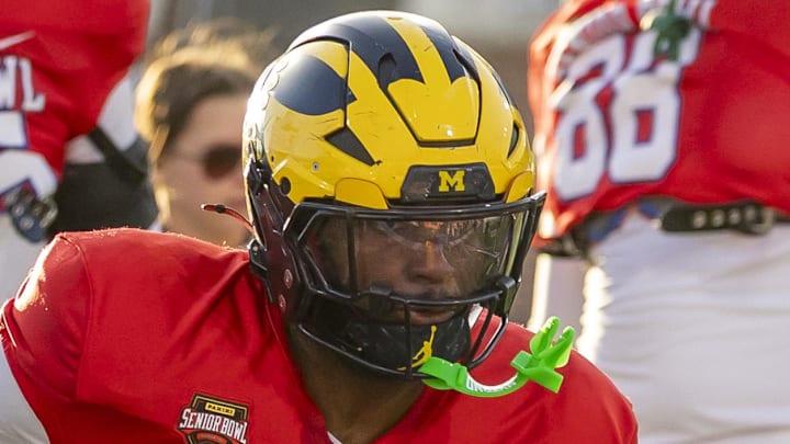 American defensive end Derrick Moore (8) of Michigan.