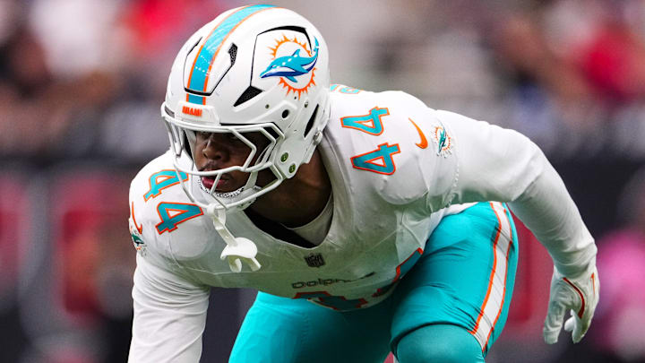 Miami Dolphins edge rusher Chop Robinson