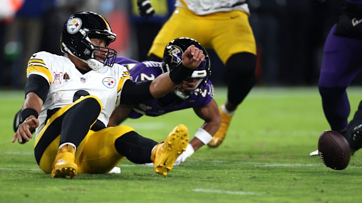 Pittsburgh Steelers v Baltimore Ravens