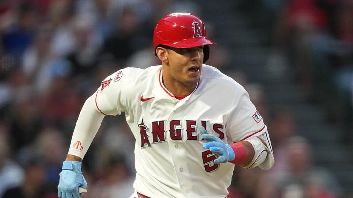 Los Angeles Angels second baseman Vaughn Grissom (5) hits