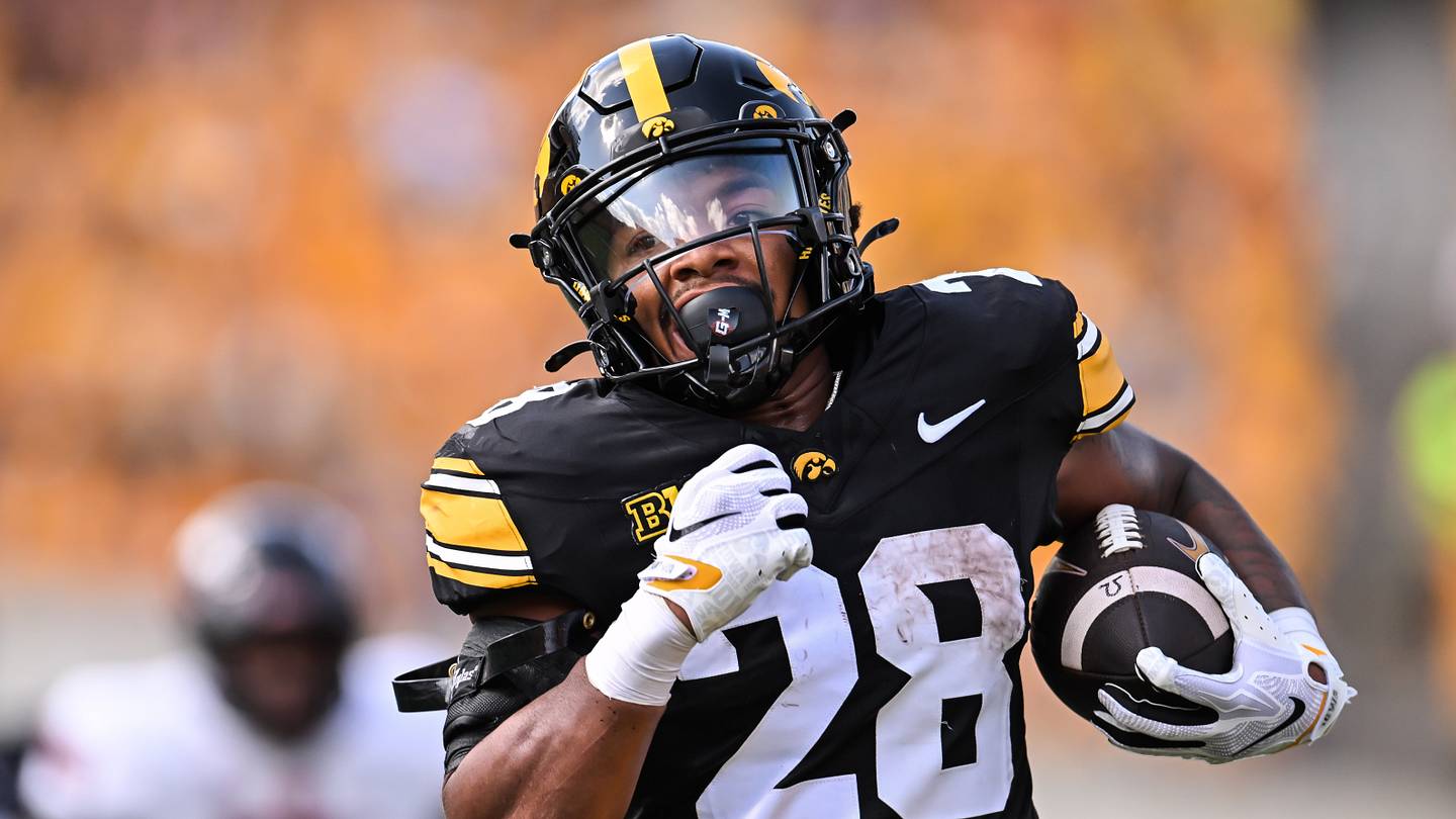 Iowa Football vs Iowa State Prediction: It's a Hawkeye State