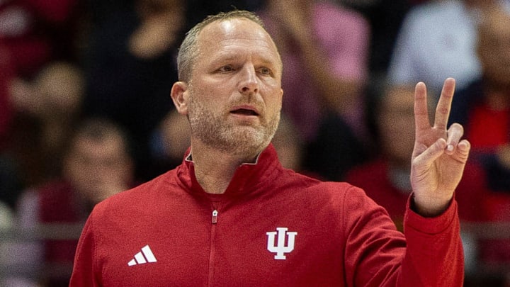 Indiana coach Darian DeVries against Alabama A&M at Simon Skjodt Assembly Hall.