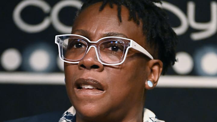 Gina Yashere Performs at Flappers