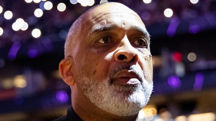 Los Angeles Lakers assistant coach Phil Handy against the Phoenix Suns at Footprint Center on Feb 25, 2024.