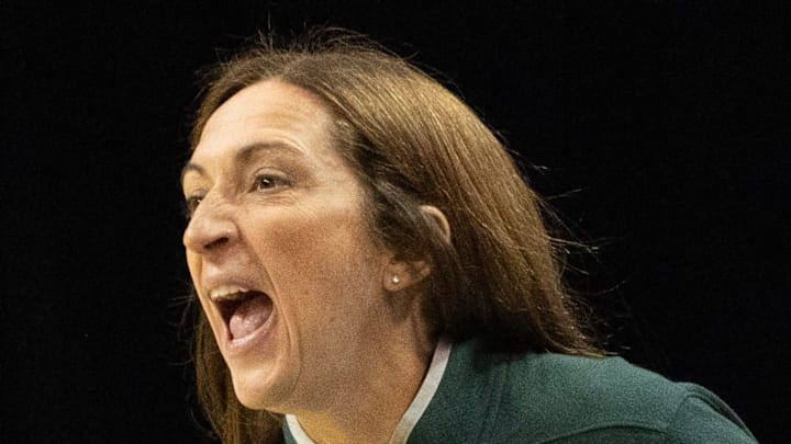 Michigan State coach Robyn Fralick calls to her team during the first half against Oregon at Matthew Knight Arena in Eugene Jan. 11, 2026.