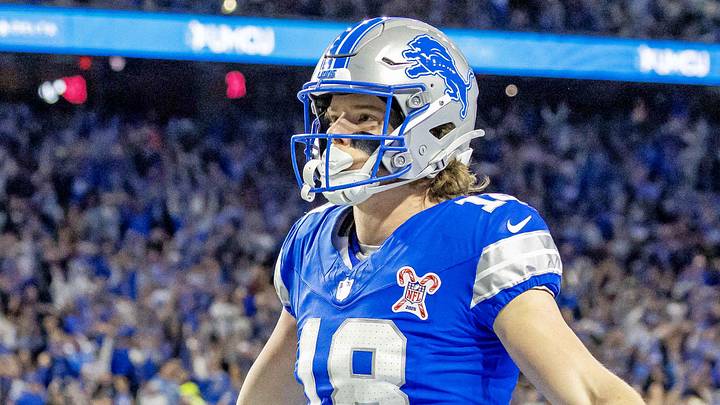 Detroit Lions wide receiver Isaac Teslaa (18).