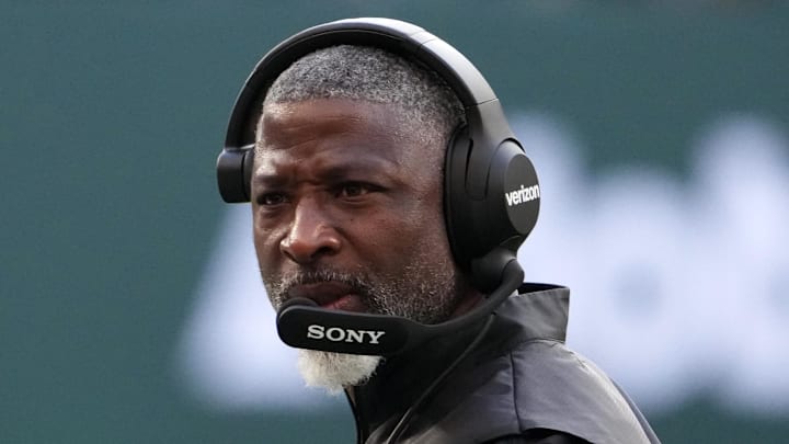 Jets coach Aaron Glenn has yet to lead the team to a win this season.