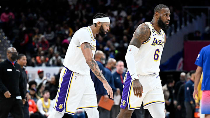 Para Shaquille O'Neal, los Lakers deberían apoyarse en otros jugadores para anotar puntos y no depender de LeBron James