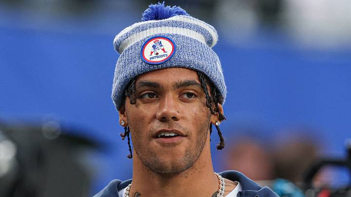Aug 21, 2025; East Rutherford, New Jersey, USA; New England Patriots cornerback Christian Gonzalez (0) on the field before the preseason game against the New York Giants at MetLife Stadium. Mandatory Credit: Vincent Carchietta-Imagn Images Aug 21, 2025; East Rutherford, New Jersey, USA; New England Patriots cornerback Christian Gonzalez (0) on the field before the preseason game against the New York Giants at MetLife Stadium. Mandatory Credit: Vincent Carchietta-Imagn Images