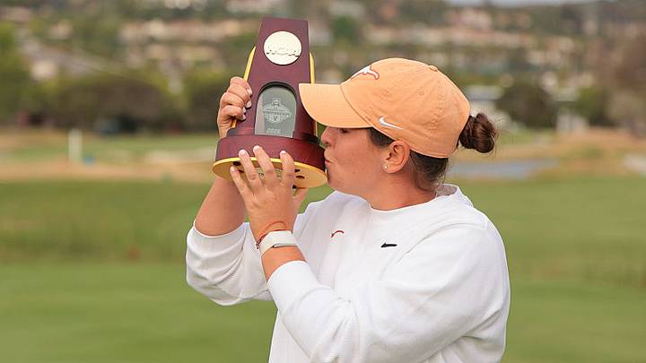 Texas junior Farah O’Keefe won the 2026 NCAA individual title. 