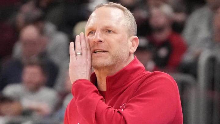 Mar 11, 2026; Chicago, IL, USA; Indiana Hoosiers head coach Darian Devries shouts instructions to his team against the Northwestern Wildcats during the first half at United Center. Mandatory Credit: David Banks-Imagn Images Mar 11, 2026; Chicago, IL, USA; Indiana Hoosiers head coach Darian Devries shouts instructions to his team against the Northwestern Wildcats during the first half at United Center. Mandatory Credit: David Banks-Imagn Images