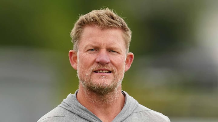 May 23, 2023, Thousand Oaks, CA, USA; Los Angeles Rams general manager Les Snead during organized team activities at Cal Lutheran. Mandatory Credit: Kirby Lee-Imagn Images May 23, 2023, Thousand Oaks, CA, USA; Los Angeles Rams general manager Les Snead during organized team activities at Cal Lutheran. Mandatory Credit: Kirby Lee-Imagn Images