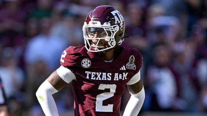 Texas A&M Aggies cornerback Dezz Ricks