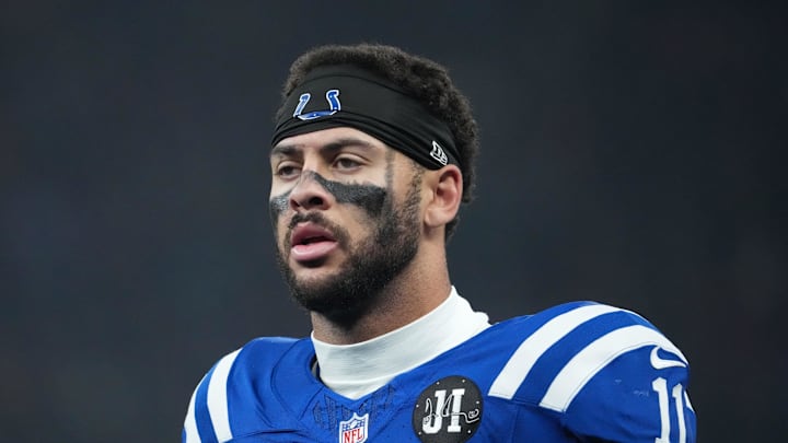 Indianapolis Colts wide receiver Michael Pittman Jr. on the sidelines Indianapolis Colts wide receiver Michael Pittman Jr. on the sidelines