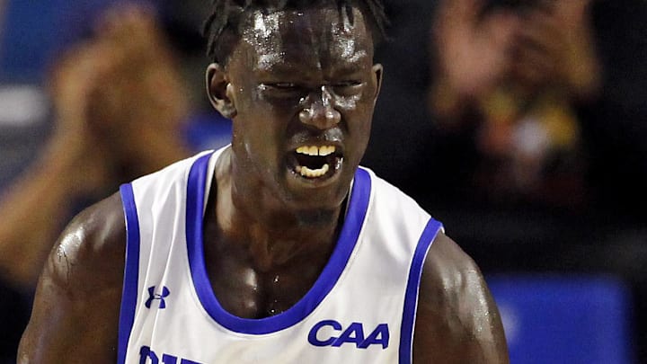  Hampton Pirates forward Jerry Deng (15) reacts after a play