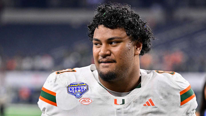 Miami Hurricanes - offensive lineman Francis Mauigoa