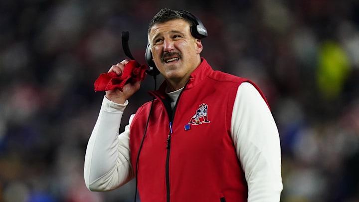 Dec 1, 2025; Foxborough, Massachusetts, USA; New England Patriots head coach Mike Vrabel holds a challenge flag in his hand during the second quarter against the New York Giants at Gillette Stadium. Mandatory Credit: David Butler II-Imagn Images Dec 1, 2025; Foxborough, Massachusetts, USA; New England Patriots head coach Mike Vrabel holds a challenge flag in his hand during the second quarter against the New York Giants at Gillette Stadium. Mandatory Credit: David Butler II-Imagn Images