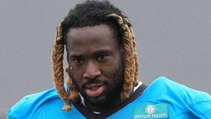Carolina Panthers outside linebacker Princely Umanmielen 