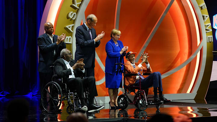 Oct 13, 2024; Uncasville, Conn, USA; Class of 2024 inductee Dick Barnett onstage alongside presenter Bill Bradley (‘83) and Earl Monroe (‘90) during the Naismith Memorial Basketball Hall of Fame Enshrinement at Symphony Hall Springfield. Mandatory Credit: David Butler II-Imagn Images Oct 13, 2024; Uncasville, Conn, USA; Class of 2024 inductee Dick Barnett onstage alongside presenter Bill Bradley (‘83) and Earl Monroe (‘90) during the Naismith Memorial Basketball Hall of Fame Enshrinement at Symphony Hall Springfield. Mandatory Credit: David Butler II-Imagn Images