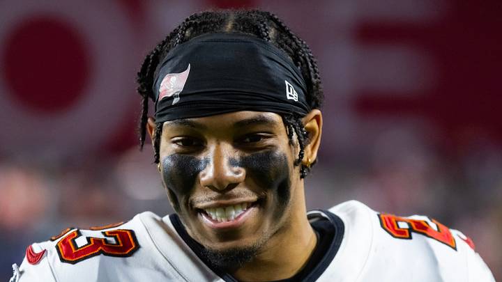 The Tampa Bay Buccaneers signed cornerback Sean Murphy-Bunting back to the practice squad. The Tampa Bay Buccaneers signed cornerback Sean Murphy-Bunting back to the practice squad.