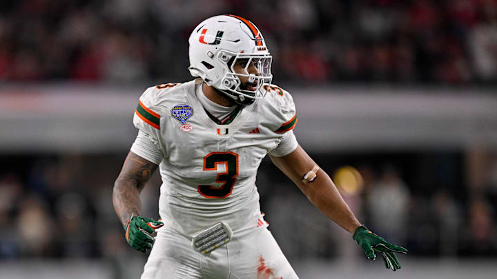 Akheem Mesidor is gaining serious momentum to be the Buccaneers' first-round draft pick.