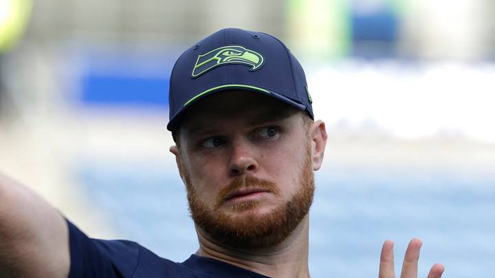 Seattle Seahawks quarterback Sam Darnold warms up before a game
