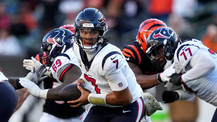 Houston Texans quarterback C.J. Stroud (7) Houston Texans quarterback C.J. Stroud (7)
