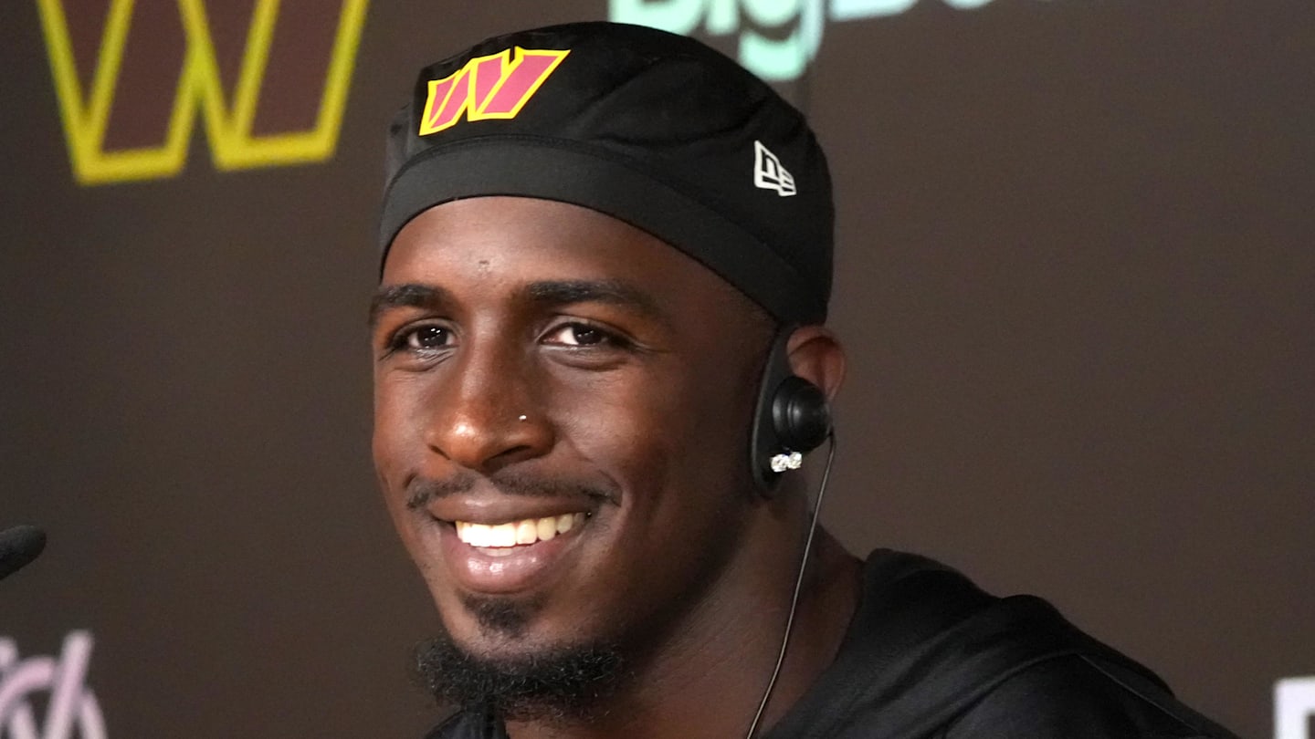 Patriots writer's bold trade idea has Commanders fans crying tears of joy