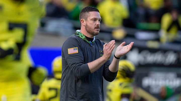 Oregon head coach Dan Lanning takes the field as the No. 6 Oregon Ducks host the No. 24 Washington Huskies Saturday, Nov. 12, 2022, at Autzen Stadium in Eugene, Ore.

Ncaa Football Oregon Washington Football Washington At Oregon