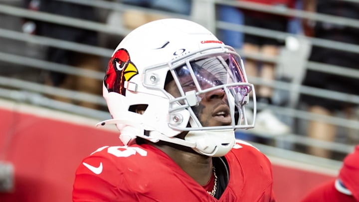 Aug 9, 2025; Glendale, Arizona, USA; Arizona Cardinals safety Jammie Robinson (26) against the Kansas City Chiefs during a preseason NFL game at State Farm Stadium. Mandatory Credit: Mark J. Rebilas-Imagn Images